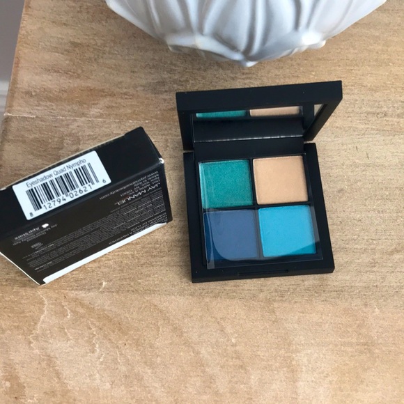 3/$20 Jay Manuel Beauty intense colour eyeshadow quad in Nympho / blues - Picture 1 of 3